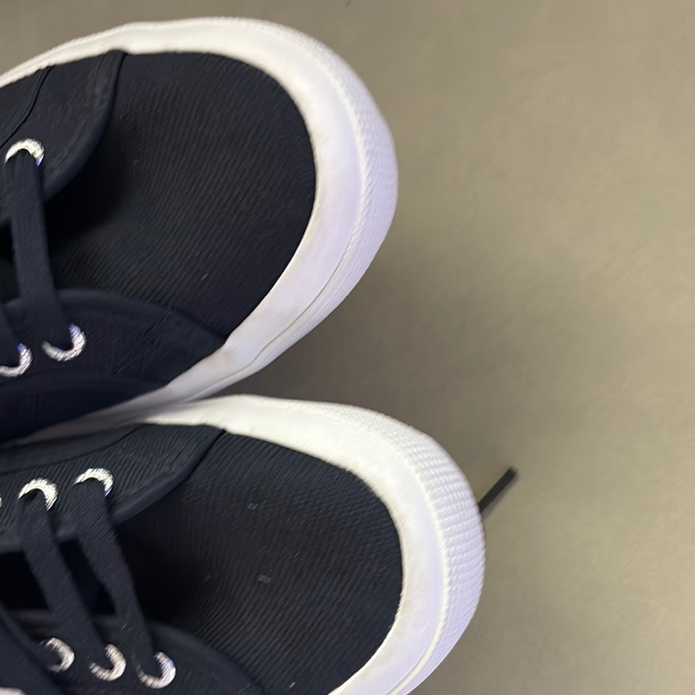 Superga  Navy Canvas Sneakers Timeless Design men’s 8 women’s 9 1/2 nwot - Picture 5 of 8
